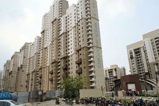 3C Lotus Boulevard Sector 100 Noida