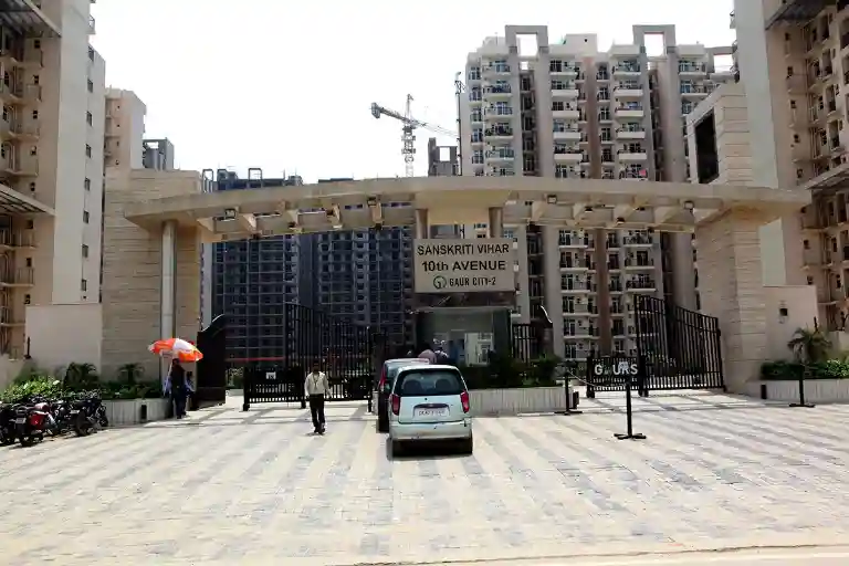 Gaur City 10th Avenue