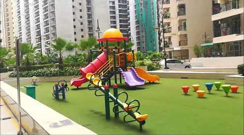 Gaur City 10th Avenue kids play area