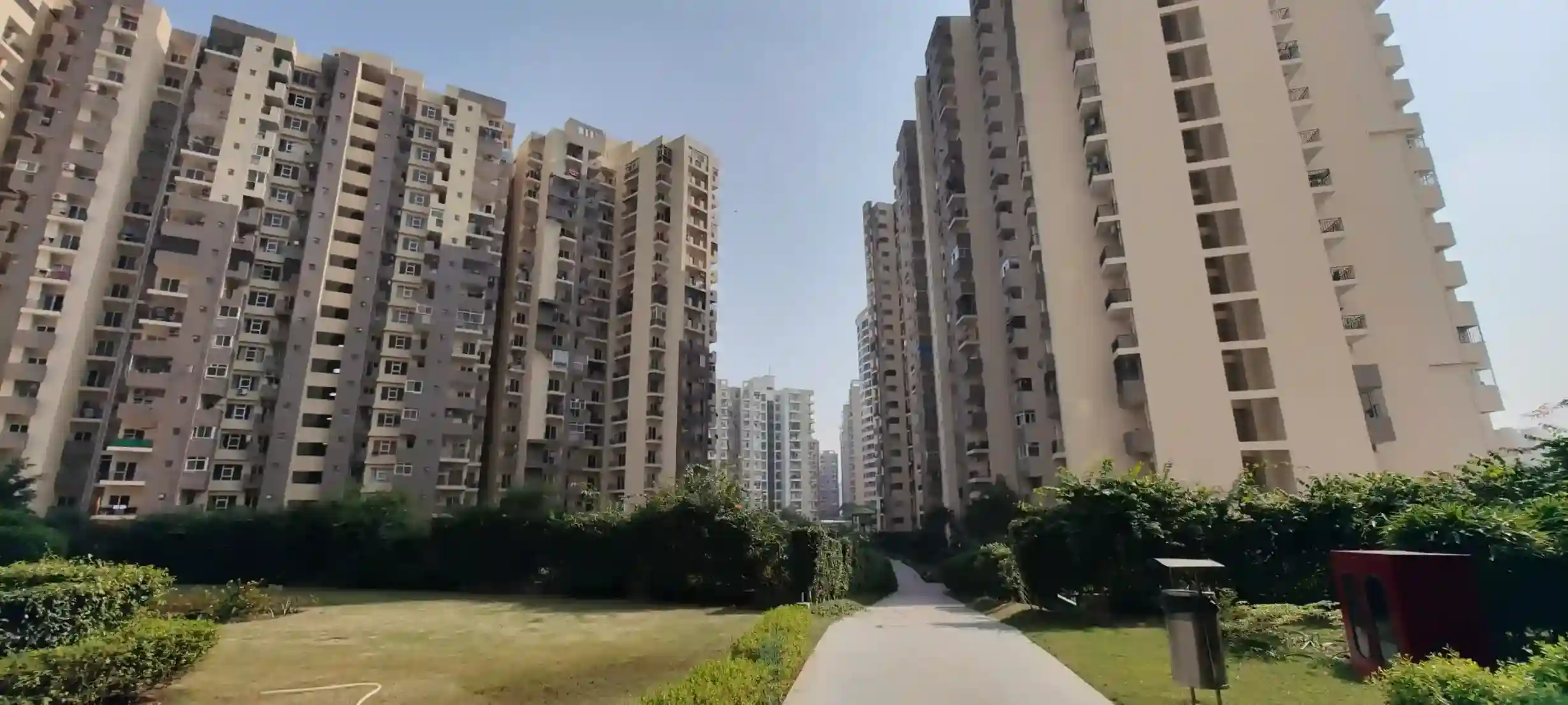 Paramount Floraville In Sector 137 Noida Expressway