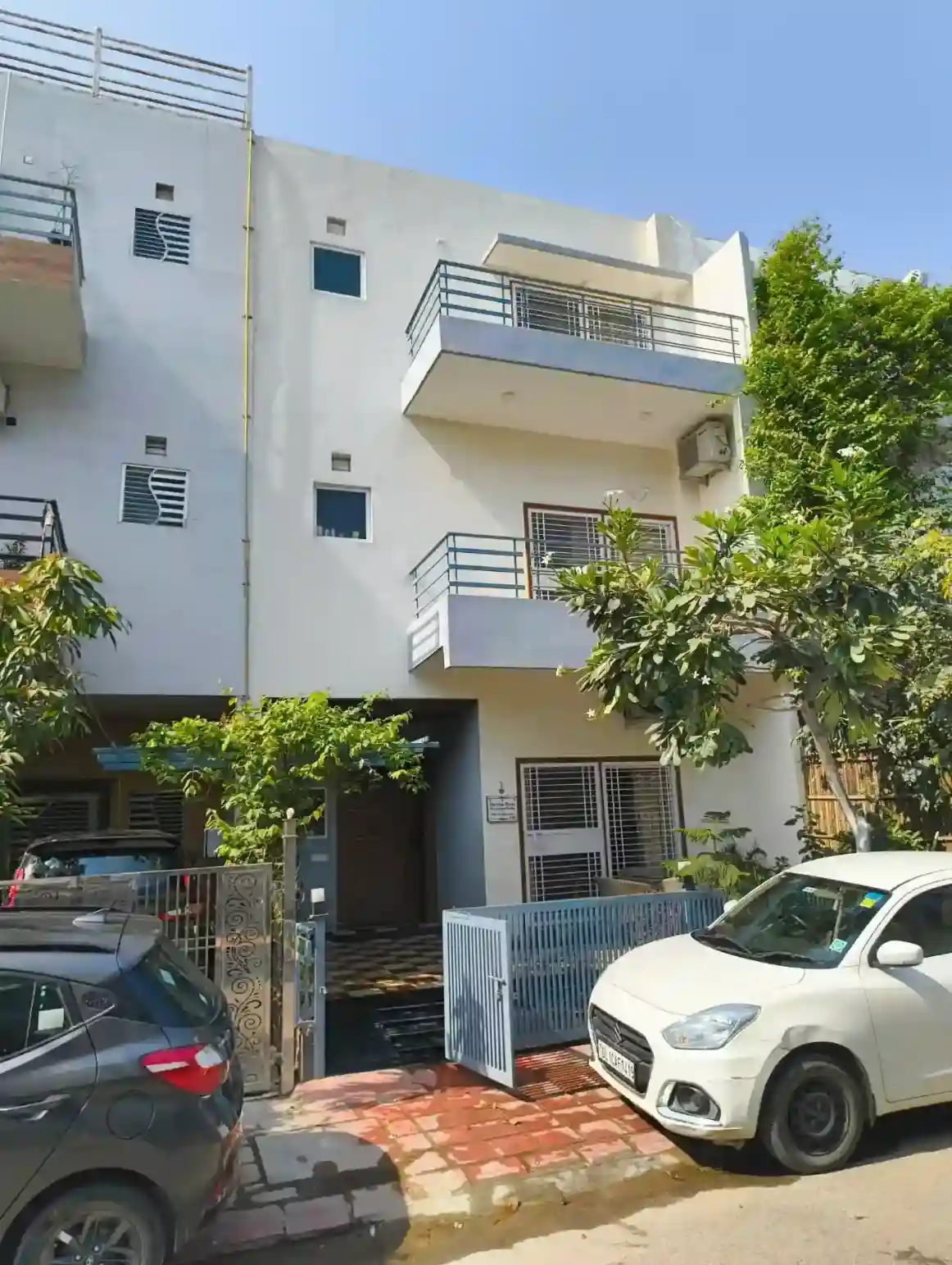Paramount Golf Foreste Villas In Zeta 1 Greater Noida
