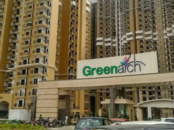 Saviour Greenarch Main Entrance