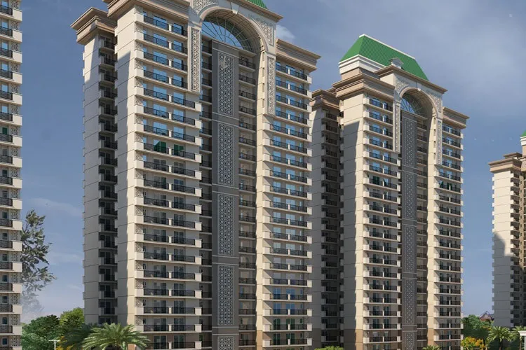 Sethi Max Royal Building View